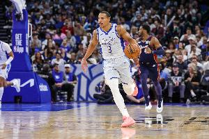 1003802