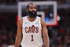 768825